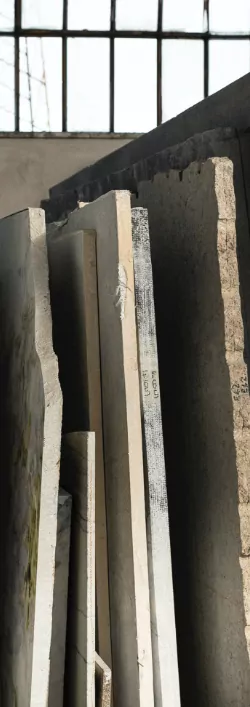 UNIQUE DESIGN